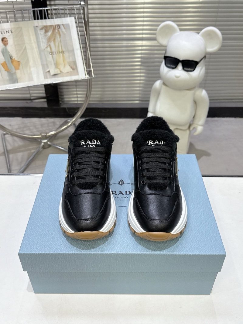 Pra*a sneakers